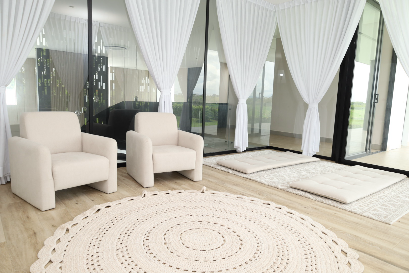 Diseño integral salon de yoga